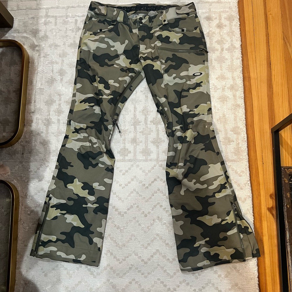 Oakley Camo Ski Pants